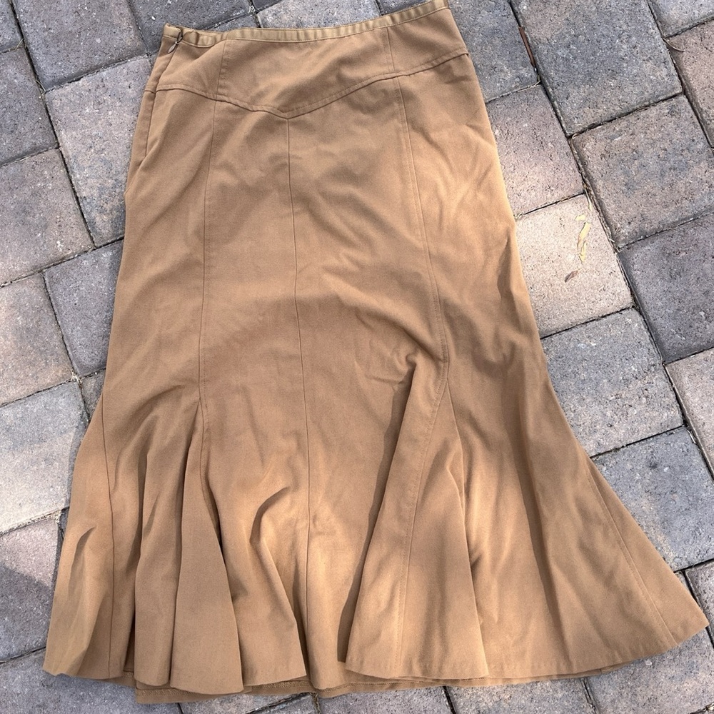 Focus 2000 flared skirt